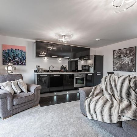 Luxurious River View Apartment With Terrace Worcester Esterno foto