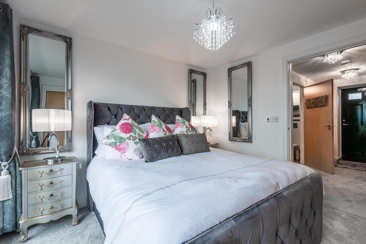 Luxurious River View Apartment With Terrace Worcester Esterno foto