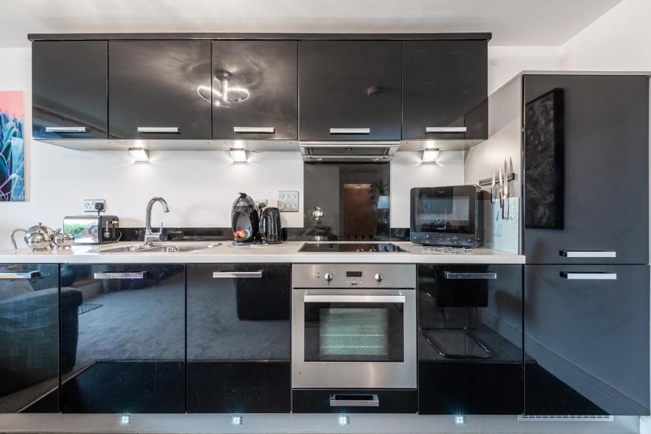 Luxurious River View Apartment With Terrace Worcester Esterno foto