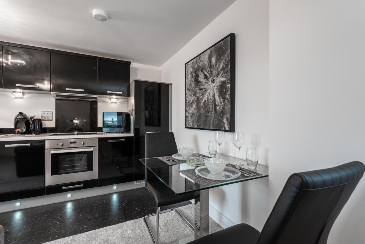 Luxurious River View Apartment With Terrace Worcester Esterno foto